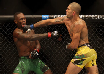 UFC: Israel Adesanya dethroned by technical knockout in title defence