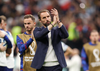 England boss Southgate to hold talks over future in January