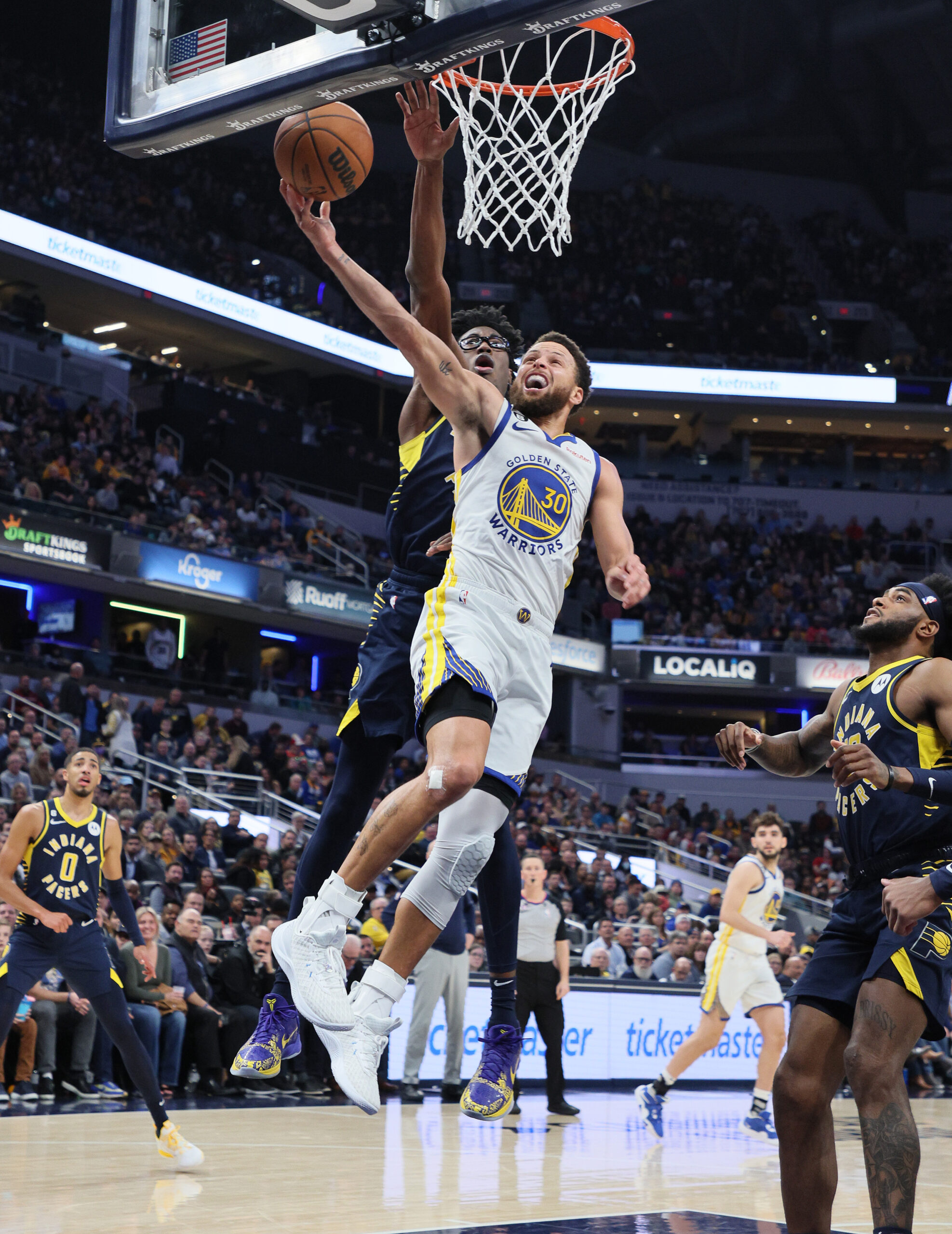 Warriors star Curry to spend next few weeks on sidelines