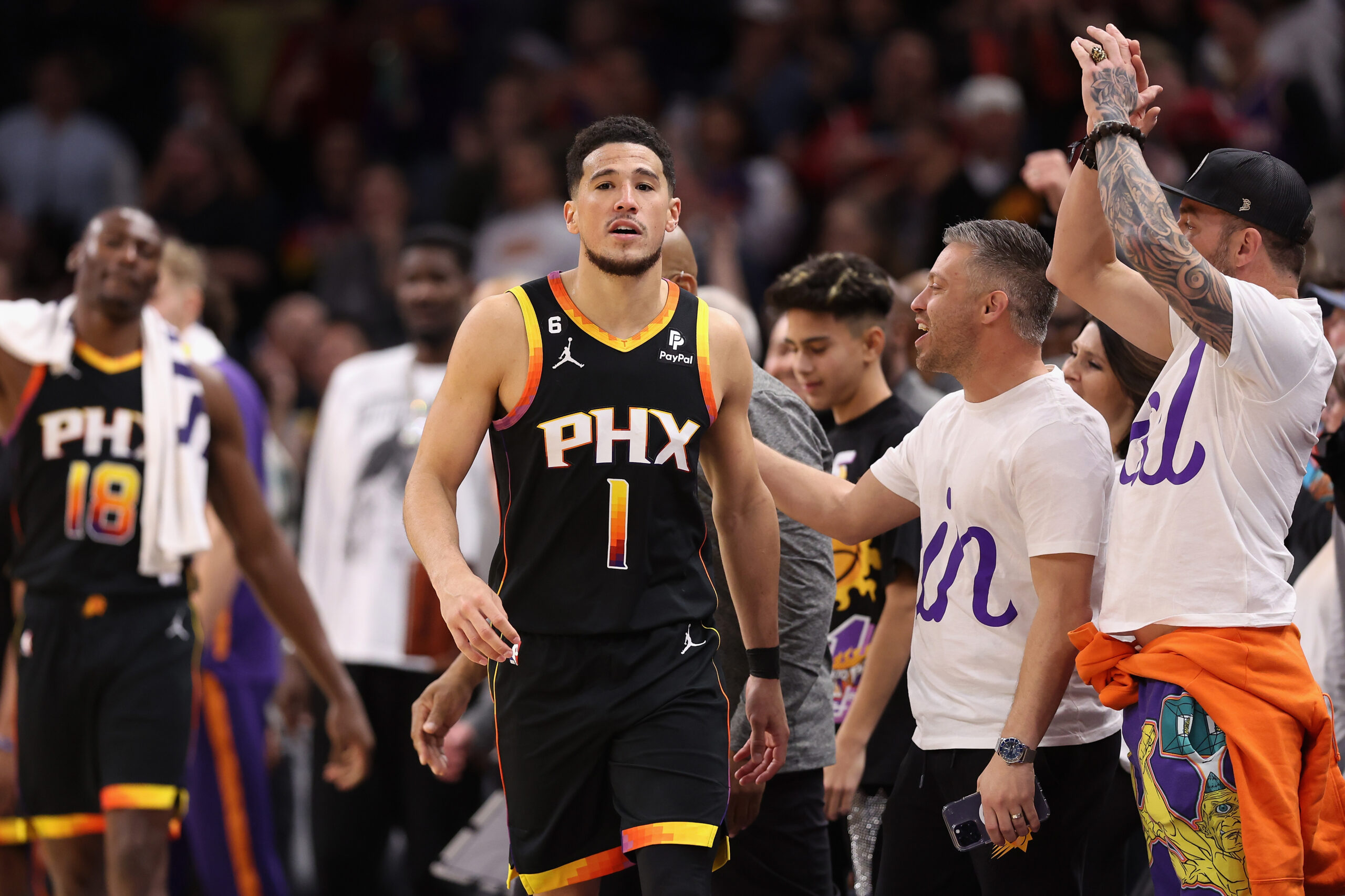 Groin Injury Rules Phoenix Suns Star Booker Out For 4 Weeks - AfrosportNow