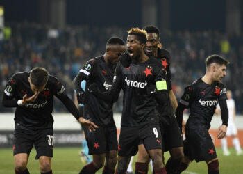 Super Eagles striker Olayinka agrees move to Red Star Belgrade