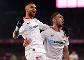 En-Nesyri’s brace fires Sevilla past 10-man Elche