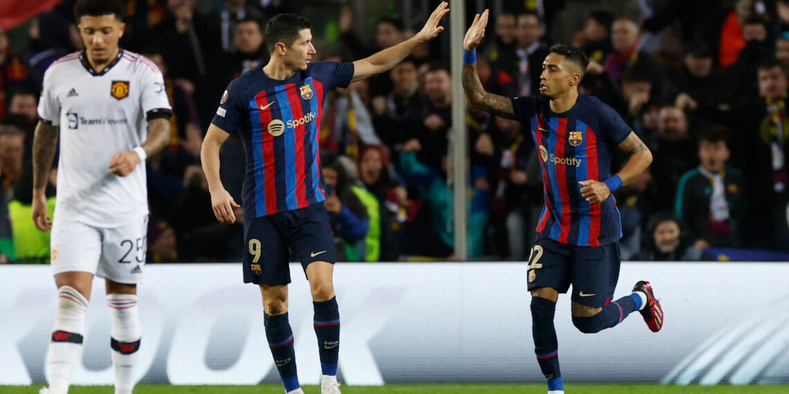 Europa League: Man Utd held to exciting draw by Barcelona 