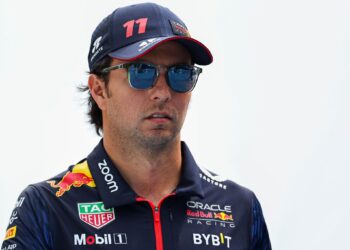 F1: Perez takes Saudi GP pole as Verstappen suffers power problem