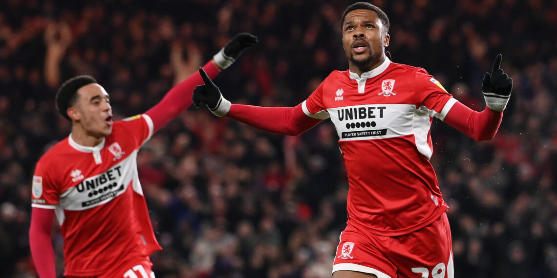 Akpom extends lead as Championship top scorer in Middlesbrough loss