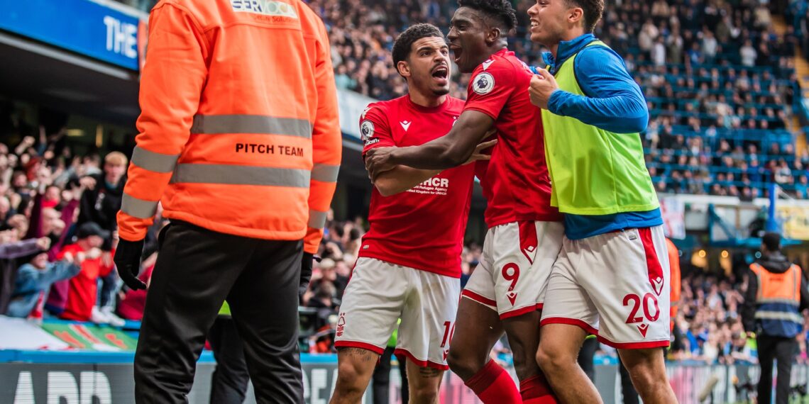 Awoniyi’s brace keeps Nottingham Forest’s survival hopes alive 