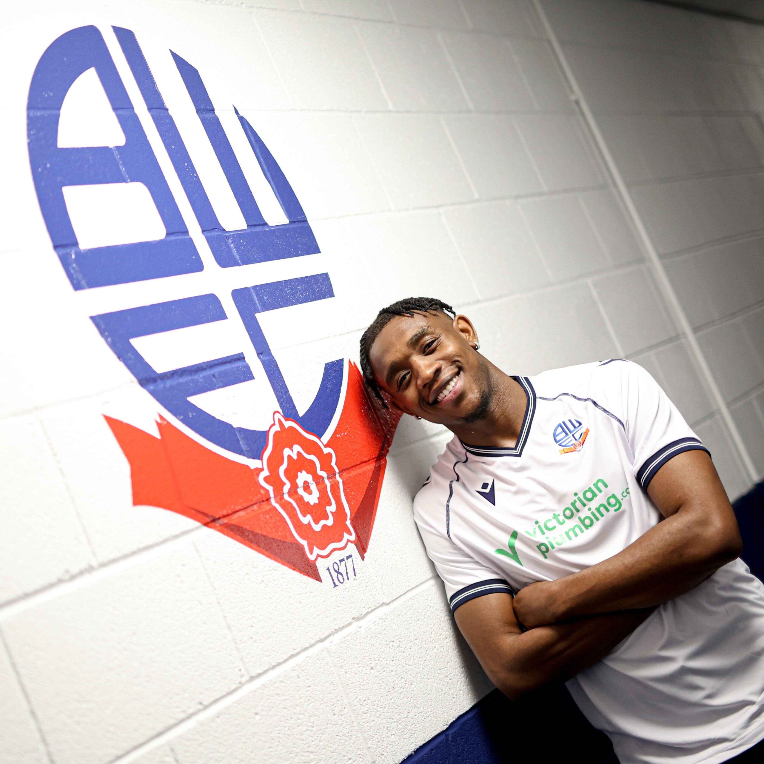 Done Deal: Bolton permanently sign Anglo-Congolese forward Nlundulu from Southampton - AfrosportNow