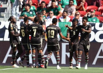 CONCACAF Gold Cup: Jamaica, United States progress to quarter-finals