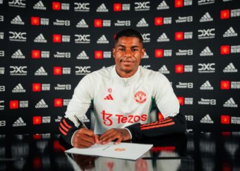 Rashford signs new five-year deal to remain at Man Utd