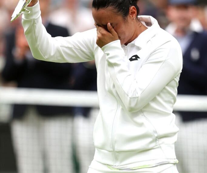 Wimbledon: Tunisia’s Jabeur loses final to unseeded Vondrousova