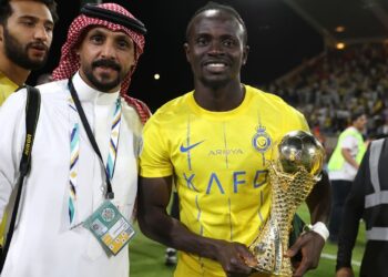 Mane reacts to winning first title with Al Nassr
