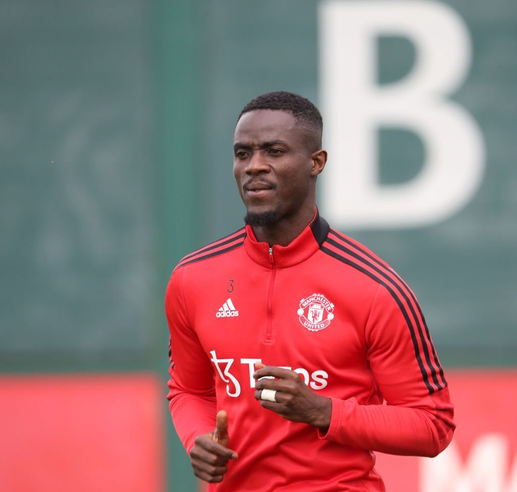 Bailly deixa United e assina pelo Besiktas 