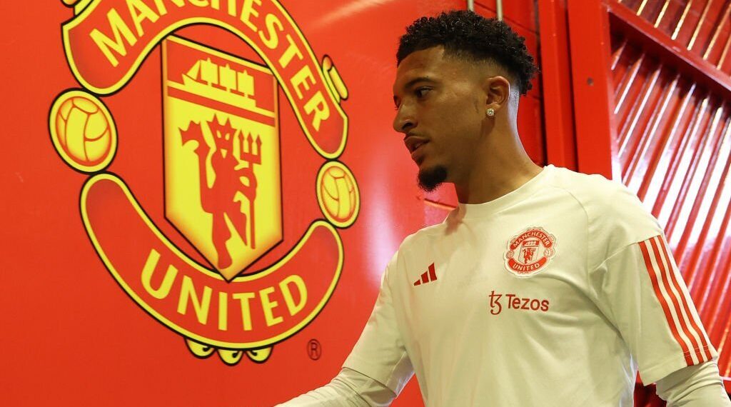 Sancho to train separately away from Manchester United first team