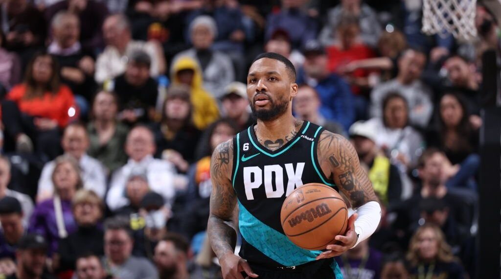 Trail Blazers reportedly trade All-Star Lillard to Bucks in three-team swap deal