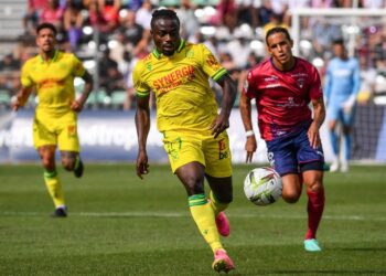 Ligue 1: Nantes manager Aristouy labels Nigeria’s Moses Simon ‘a great professional’