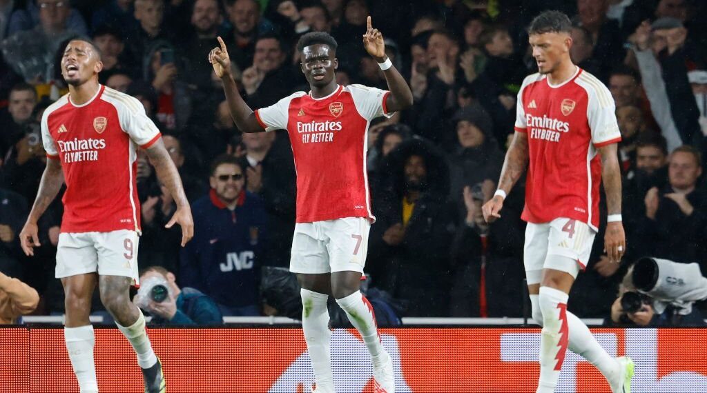 Saka leads rampaging Arsenal past PSV in Champions League debut