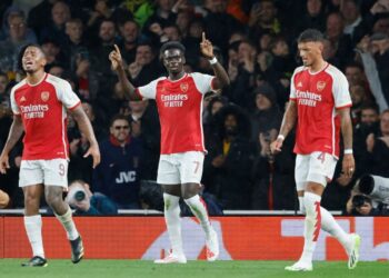 Saka leads rampaging Arsenal past PSV in Champions League debut