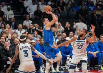 Timberwolves top Mavericks in NBA Abu Dhabi preseason game
