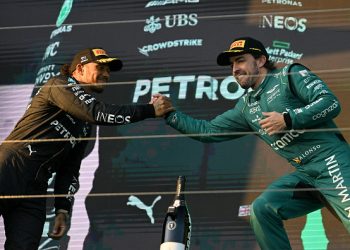 F1: Hamilton plans to keep racing in his 40s like Alonso