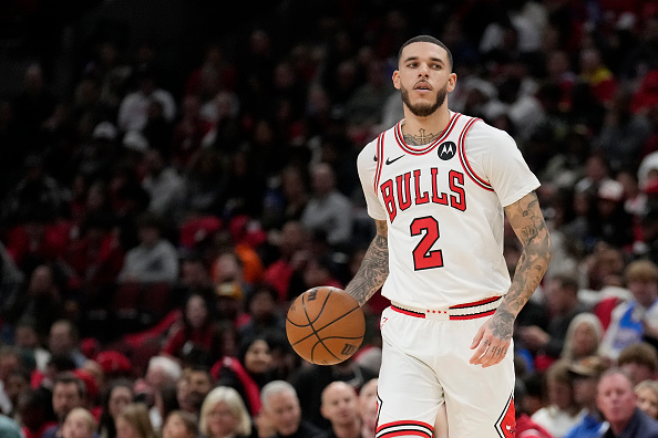 NBA: Lonzo Ball out for at least 10 days with wrist injury