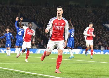 PL Roundup: Chelsea, Arsenal settle for draw in London derby as Man Utd beat Leicester