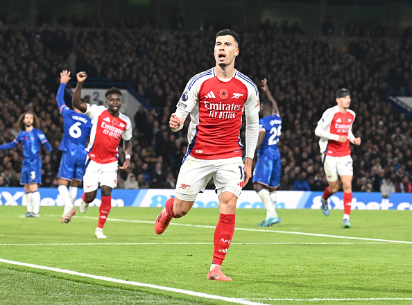 PL Roundup: Chelsea, Arsenal settle for draw in London derby as Man Utd beat Leicester