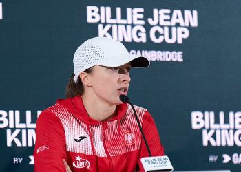 Opening Swiatek match at Billie Jean King Cup postponed due to weather alert
