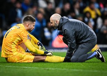 Tottenham goalie Guglielmo Vicario undergoes successful surgery for fractured ankle