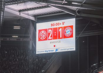 ‎Bundesliga: Bayern suffers first league defeat as Leverkusen moves up to second  ‎