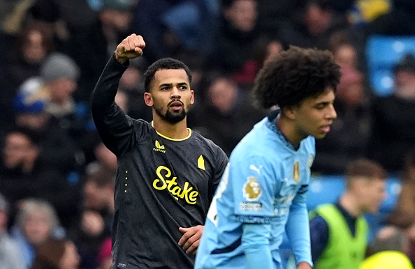 Everton boss Dyche pleased with Iliman Ndiaye improvement