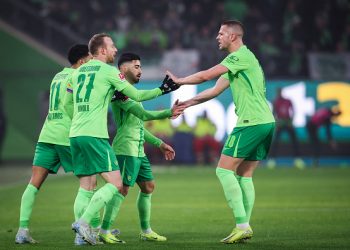 Bundesliga: Wolfsburg claim victory over Mainz after seven-goal action