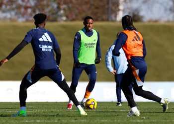 David Alaba returns to Real Madrid squad after lengthy injury layoff