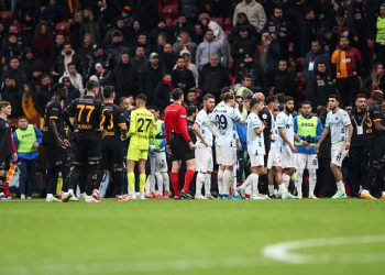 Adana Demirspor chief resigns after team walks off pitch against Galatasaray