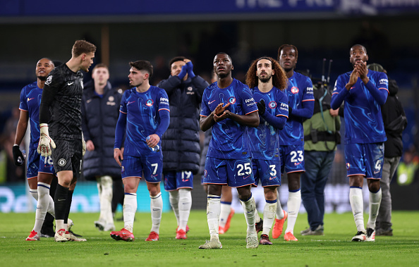 Premier League: Chelsea edge West Ham in London derby to return to top four