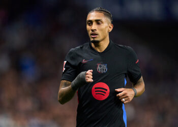 Raphinha extends Barcelona deal until 2028