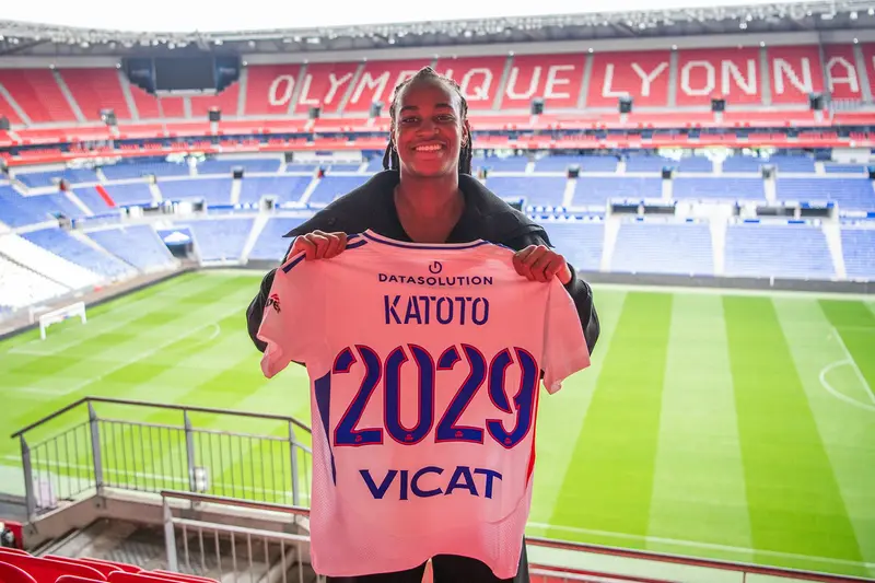Lyon Feminin complete Katoto signing from rivals PSG