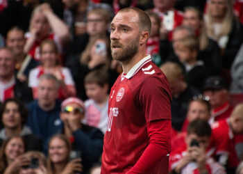 Denmark coach Riemer raises concern clubless Eriksen poses for national team