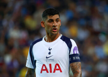 Tottenham captain Romero signs four-year-contract extension