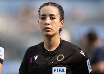 FIFA president offers support to female Mexican referee after receiving death threats