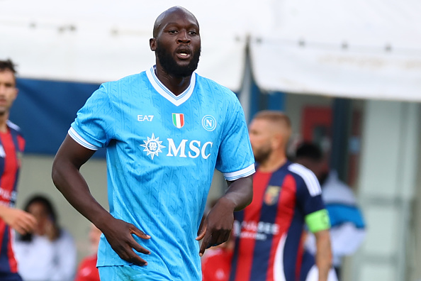 Napoli striker Romelu Lukaku faces lengthy lay-off after thigh injury