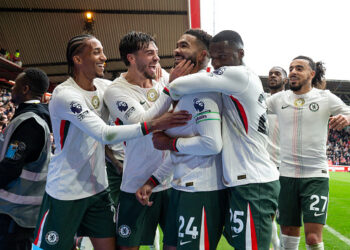 Gusto sees red as 10-man Chelsea cruise past Forest at City Ground