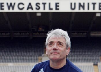 Ex-Newcastle boss Keegan diagnosed with cancer