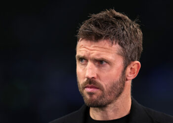 Carrick considered favourite for Man United interim head coach role