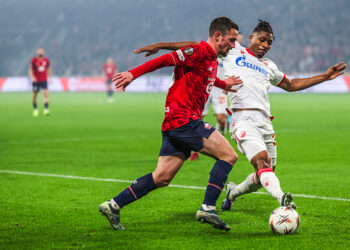 Liverpool boss Slot offers positive update on Isak fitness