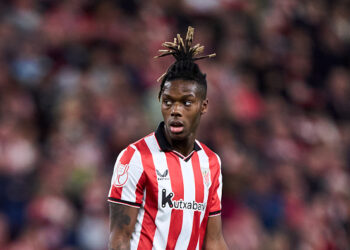 New Ajax singing Zinchenko ruled out for rest of the season after knee injury